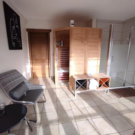 Вилла Luxurious With Pool In The Ardennes Ставело